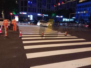 广州市政道路斑马线划线工程-双组份喷涂型标线涂料-路虎交通