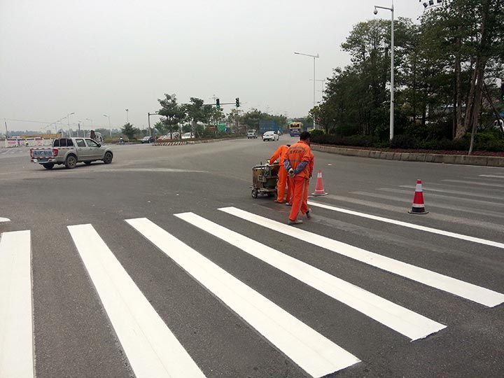 道路施工遭阻拦闹事者被拘留五日-高速公路划线公司