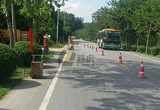 双组份道路标线涂料有什么特点之处？双组份标线涂料