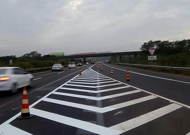 道路交通标线涂料厂家简述道路交通标线的书写规范