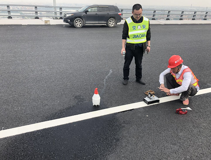 道路交通划线的作用及其划线漆所具备的功能特点-广东标线涂料厂家