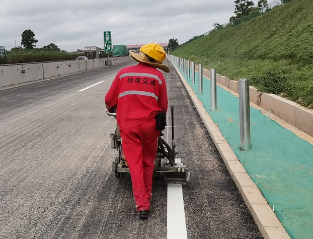 道路标线涂料出现漆皮脱落问题解决方法