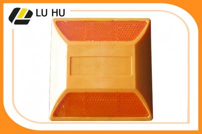 道钉的使用方法-交通设施厂家
