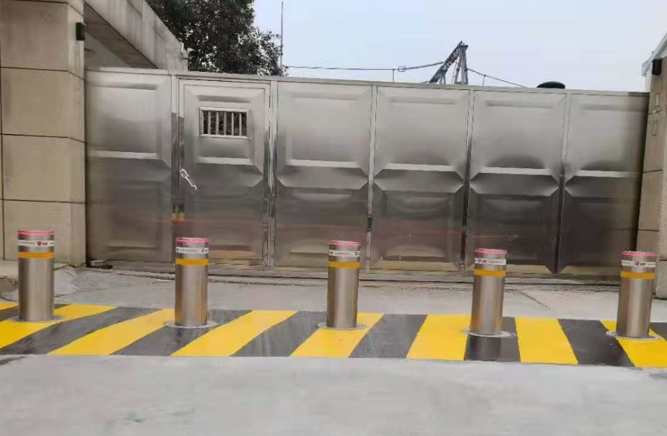 液压自动升降柱控制车辆出入