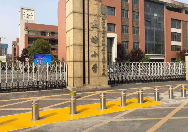 全自动升降柱和石墩两个阻拦方面有什么区别